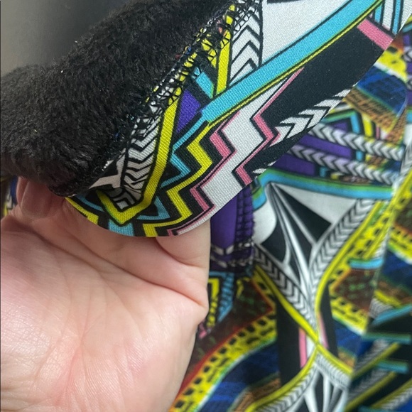 Geometric Patterned Pants - Picture 4 of 7